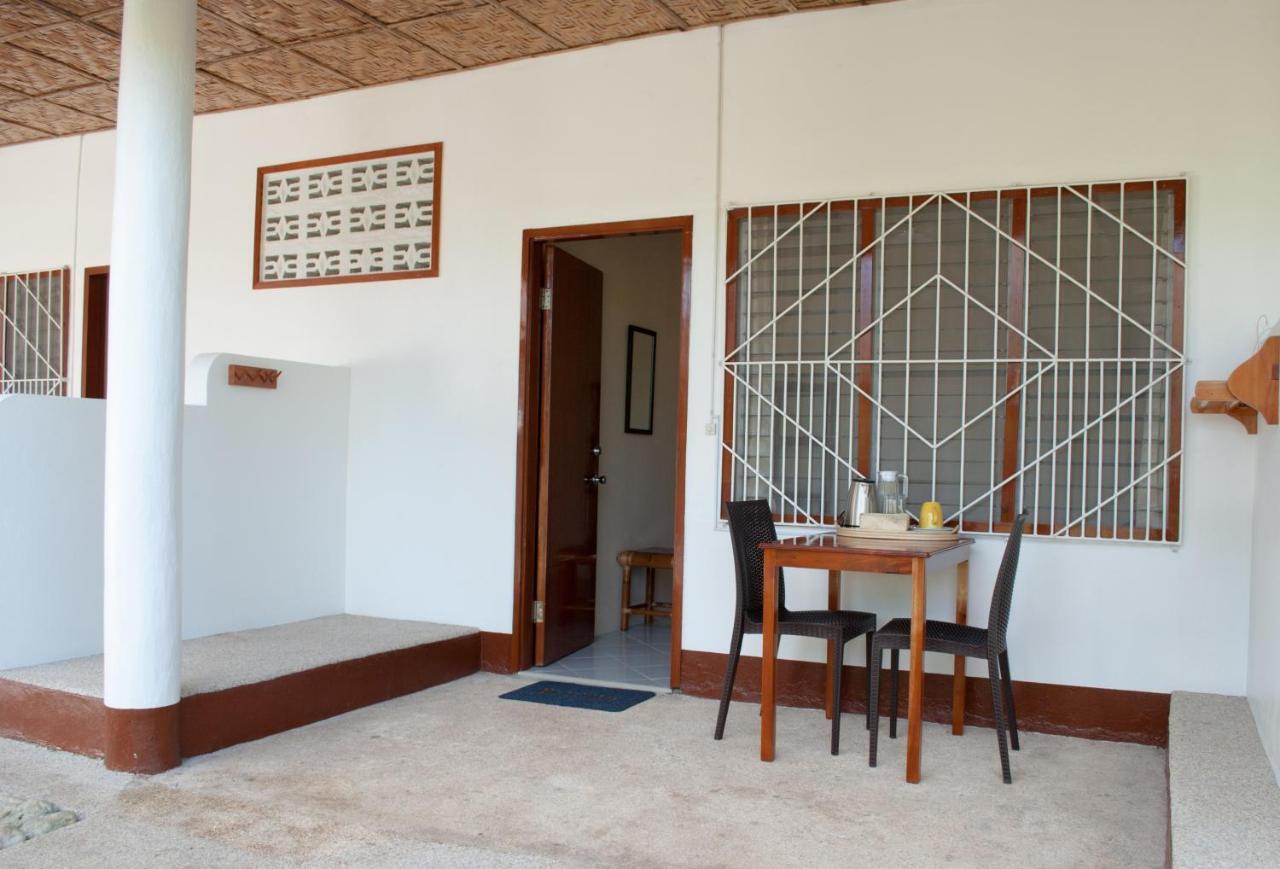 Divers Lodge Moalboal Zewnętrze zdjęcie